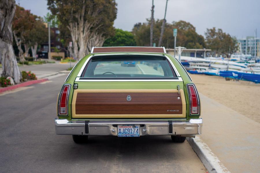  Ford LTD Country Squire Station Wagon 1974 года  (фото 5 из 10)